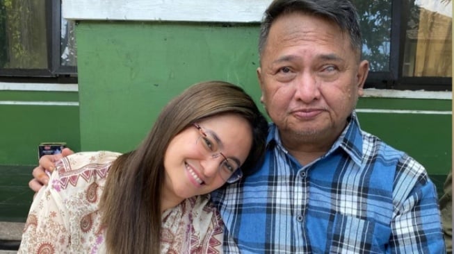 Marshanda Ungkap Penyebab Sang Ayah Meninggal Dunia