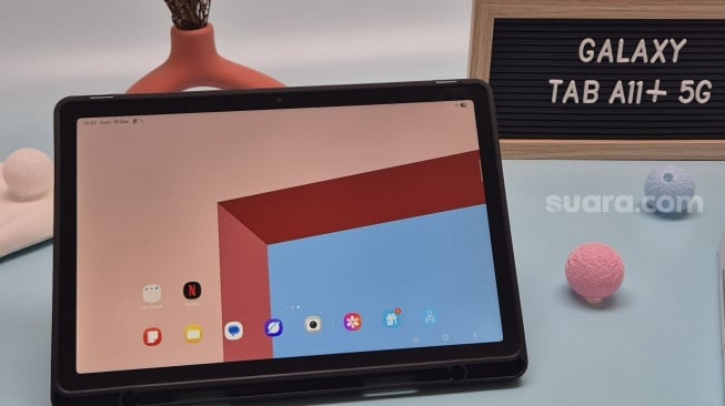 Samsung Galaxy Tab A11+, Jakarta, Kamis (18/12/2025). [Suara.com/Dythia] 