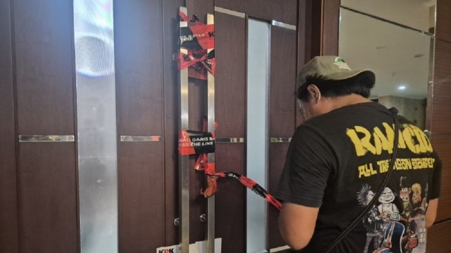 Ruang Kerja Bupati Disegel, Ini 5 Fakta Terkini OTT KPK di Bekasi yang Gegerkan Publik