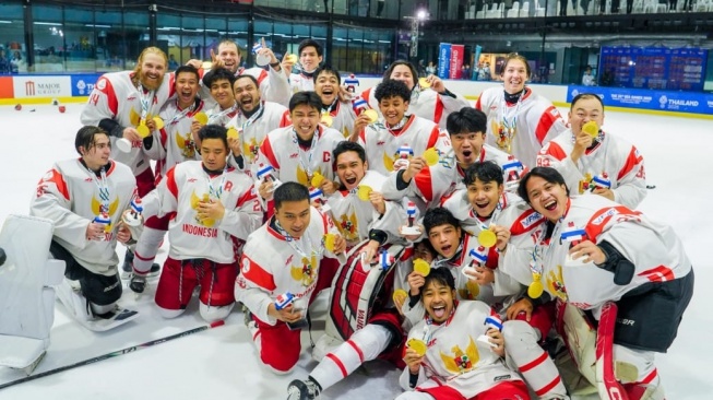 Pecah Telur! Timnas Hoki Es Indonesia Ukir Sejarah Emas Pertama di SEA Games 2025