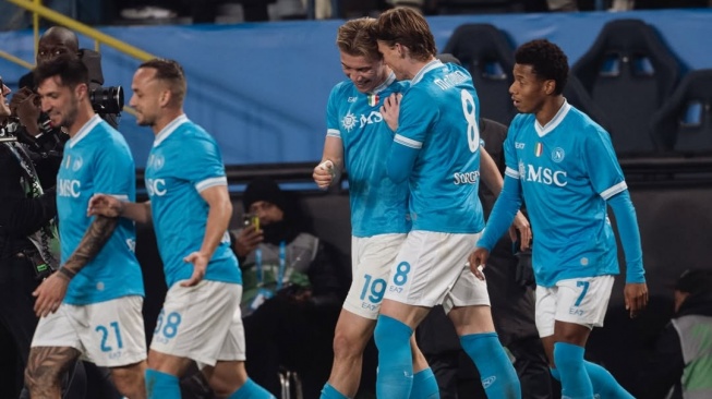 Antonio Conte Bongkar Senjata Rahasia Napoli Obrak Abrik Pertahanan AC Milan