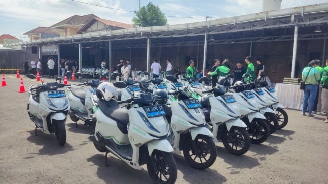 Era Baru Ojol Dimulai! Grab, ALVA dan AIZEN Turunkan 250 Motor Listrik N3, Isi Baterai Secepat Kilat