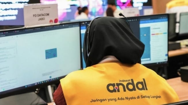Pemeriksaan kesiapan jaringan akhir tahun Indosat Ooredoo Hutchison (IOH). [Indosat]