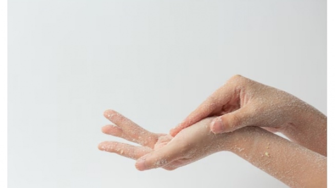 5 Scrub Alami yang Bisa Kamu Dapatkan dari Dapur Rumah, Murah Meriah!