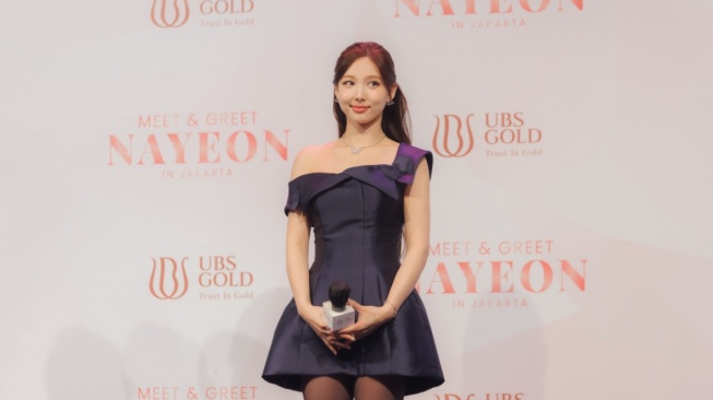 Hadiri Meet and Greet di Jakarta, Nayeon TWICE Bocorkan Gaya Perhiasan Favoritnya