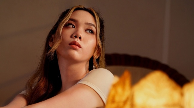 Shooting Star, Sebuah Surat Cinta untuk Kehilangan yang Belum Usai dari Eileen Pandjaitan