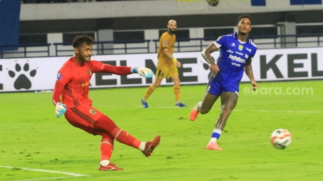 Jadi Kiper Andalan Bhayangkara FC, Aqil Savik Ungkap Peran Penting Luizinho Passos