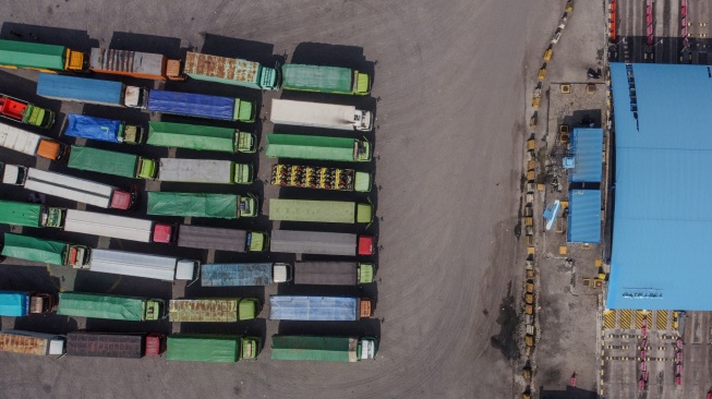 Arus Mudik Nataru, Truk Logistik Dialihkan ke Pelabuhan Ciwandan