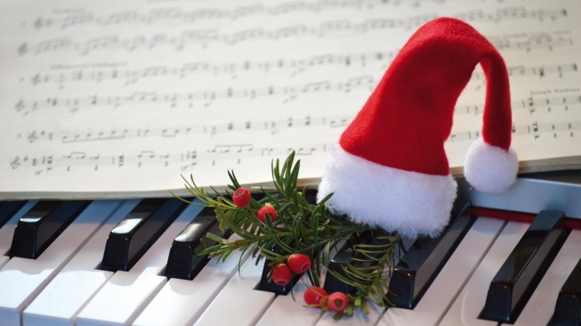 Lirik Lagu Titian Kasih oleh Victor Hutabarat Lengkap dengan Chord