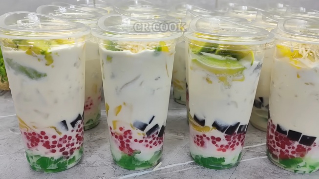 Es teler creamy (YouTube/CR COO)