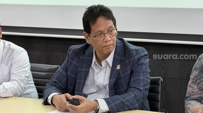 Purbaya Cuek usai Didemo Kades soal Pencairan Dana Desa: Ditahan Buat Kopdes Merah Putih