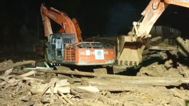 Akses Jalan hingga Sekolah Dibersihkan, Kemenhut Kebut Pemulihan Wilayah Terdampak Banjir Sumatra
