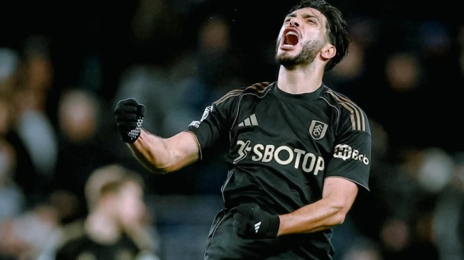 Hasil Fulham vs Nottingham Forest: Eksekusi Penalti Raul Jimenez Bawa Kemenangan Tipis