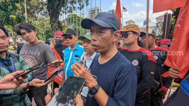 Ketua KSPI Jakarta, Winarso. (Suara.com/Yoga)