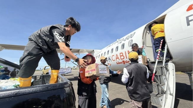 Chiki Fawzi sebagai Super Volunteer Dompet Dhuafa turut membersamai pada misi kemanusiaan ini (Dok: Dompet Dhuafa)