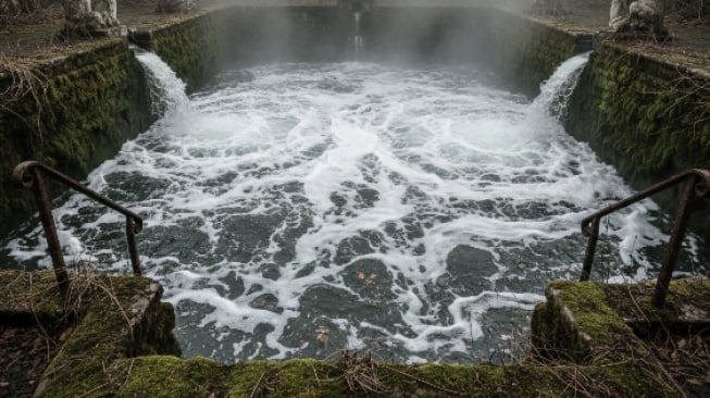 Balong Tumaritis, Kolam di Jawa Barat yang Airnya Tak Pernah Benar-Benar 'Diam'
