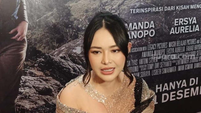 Bintangi Film Dusun Mayit, Amanda Manopo Beri Sinyal Pamit Sementara