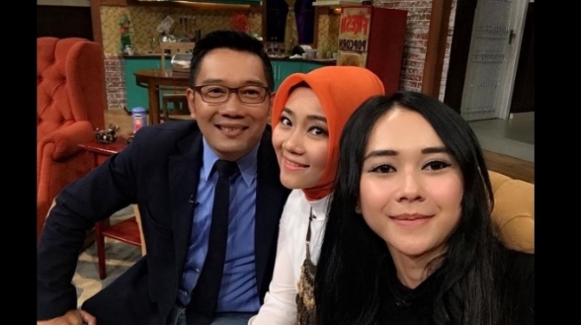 Momen Aura Kasih Satu Acara dengan Ridwan Kamil dan Atalia Praratya Disorot: Mungkin Awalnya..