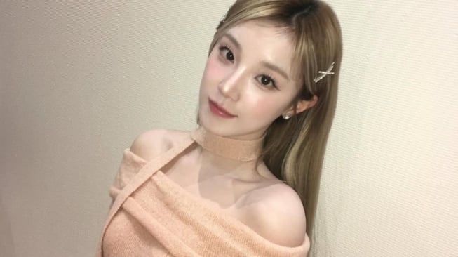 Sontek 4 OOTD Yuqi I-DLE, Dari Tampilan Chic Sampai Edgy Anti-Boring!