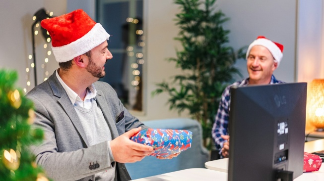 33 Ucapan Selamat Natal 2025 untuk Bos atau Atasan: Profesional, Tulus, dan Penuh Apresiasi