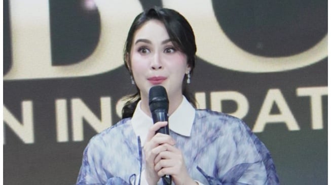 Sentil Realita Seorang Ibu di Indonesia, Arumi Bachsin Minta Jangan Abaikan Kebahagiaan Perempuan