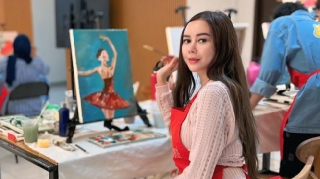 Foto Liburan Desember 2023 Tersebar, Aura Kasih Kode Minta Dinikahin Januari 2024