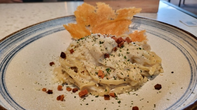 Menu di Naughty Olive Bintaro: Saat Rasa Nusantara Bertemu Sentuhan Western Modern (Suara.com/Dinda)