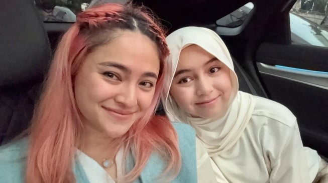 Marshanda bersama putrinya, Sienna Ameera Kasyafani yang kini tinggal bersama dirinya. [Instagram]