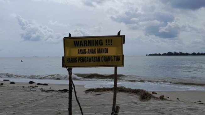 Waspada Cuaca Buruk, Warga Bangka Belitung Diimbau Tak Rayakan Tahun Baru di Pantai