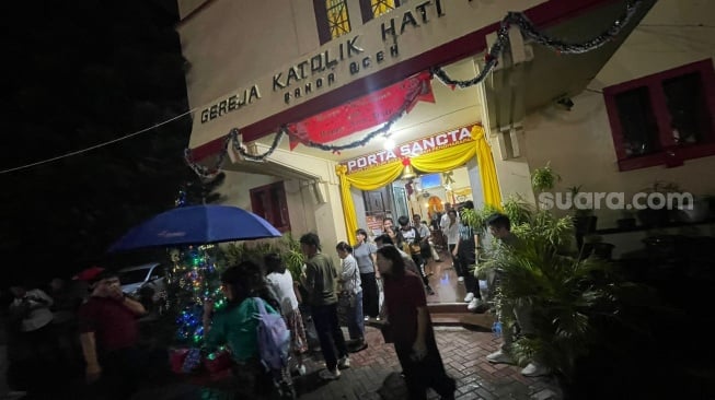 Natal di Serambi Mekkah, Kala Cahaya Solidaritas Lebih Terang dari Gemerlap Lampu