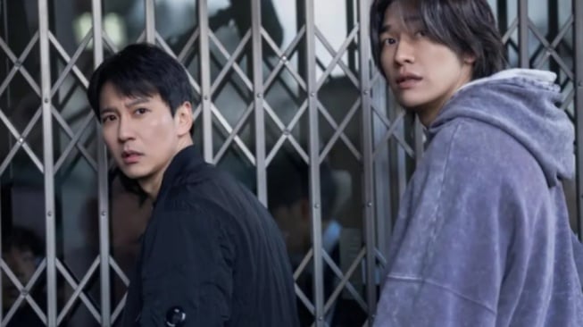 Ulasan Drama Korea Trigger: Kim Nam Gil dan Kim Young Kwang Hadirkan Thriller Humanis