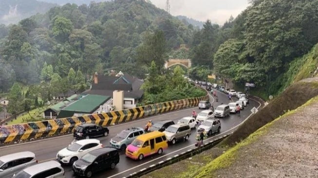 Ini Jalur Alternatif Puncak Naik Motor Hindari Car Free Night, Bebas Macet di Malam Tahun Baru