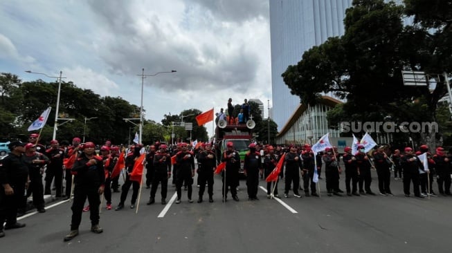 Aksi Demonstrasi Buruh Akan Penolakan UMP Jakarta 2026, Senin (29/12/2025)