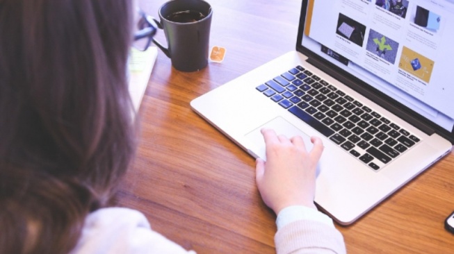 Gagal Liburan karena Kerja? Lakukan Cara Ini Agar Mood Tetap Terjaga