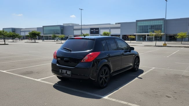 Nissan Latio. (Suara.com/Gemini AI)