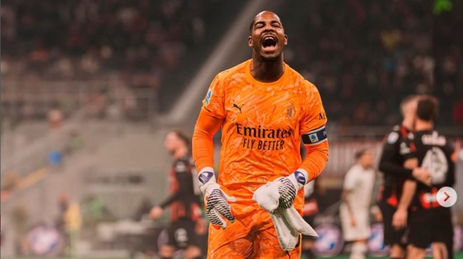 Manchester United dan Chelsea Bidik Mike Maignan, AC Milan Ketar-ketir