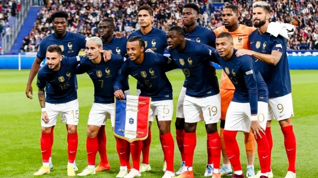 Bocoran Jersey Prancis Piala Dunia 2026: Logo Ikonik Retro 90-an Bikin Fans Les Bleus Terpikat
