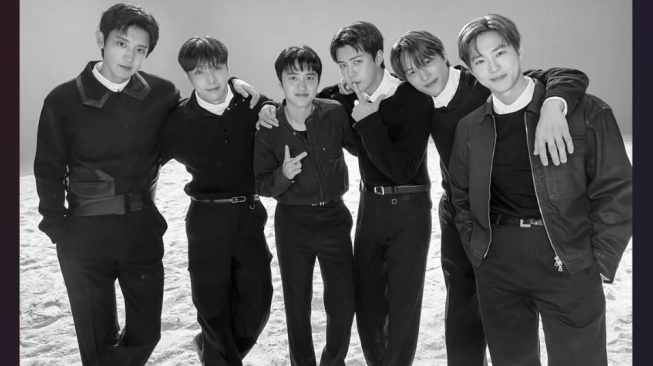 EXO Bangun Hype Comeback lewat Promosi Misterius Jelang Album Baru REVERXE