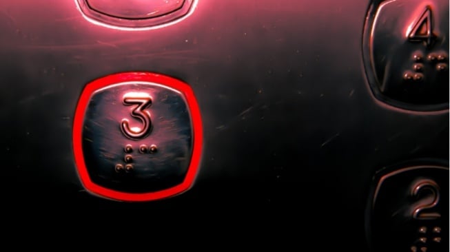 CERPEN: Tombol Lift ke Lantai Tiga