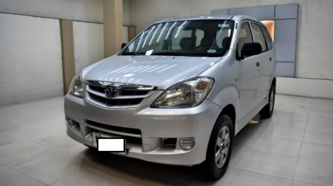 Toyota Avanza 2010. (Philkotse)