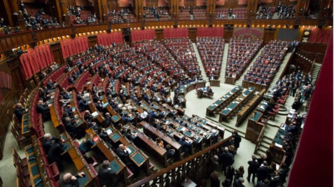 Budaya Asal Bapak Senang: Konflik Aversi yang Jadi Lingkaran Setan Birokrasi