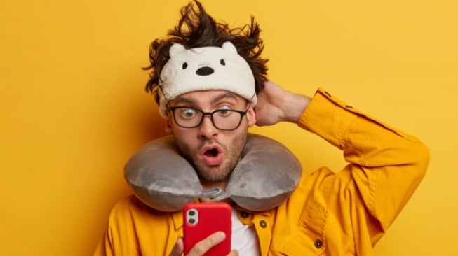 Bahasa Baru Politik Gen Z: Menilik Fenomena Viralitas Meme dan Satir di Media Sosial