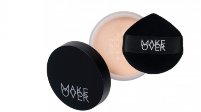 Make Over Silky Smooth Translucent Powder. [brand]