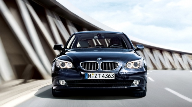 5 Rekomendasi Mobil Mewah Bekas yang Kini Seharga LCGC, Naik Kelas Tak Harus Mahal