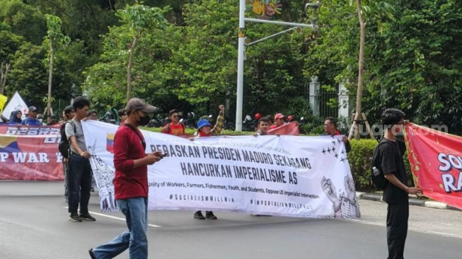 Ada Aksi Demonstrasi di Depan Kedubes AS, Kecam Donald Trump Soal Agresi Militer di Venezuela