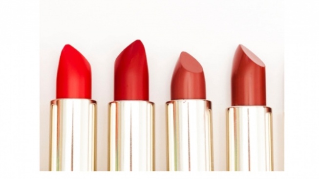 5 Lipstik Wardah yang Warnanya Pas untuk Tone Kulit Indonesia