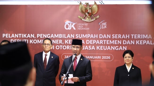 OJK Lantik 13 Pejabat Baru, Ini Daftar Namanya