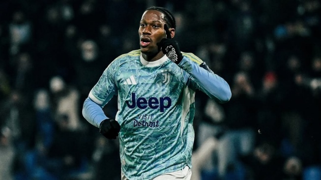 Sassuolo vs Juventus: Jay Idzes Dipermalukan Striker Didikan Pelatih Timnas Indonesia