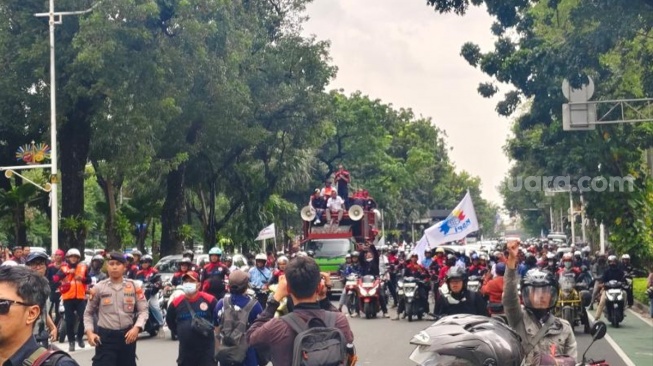 Bukan untuk Kantong Pribadi, Buruh Senior Depok Kawal Upah Layak bagi Generasi Mendatang