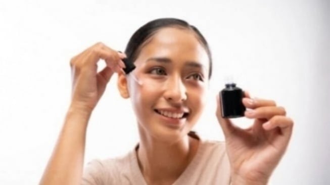 4 Serum Kakadu Plum Kaya Vitamin C, Ampuh Atasi Kulit Kusam dan PIH
